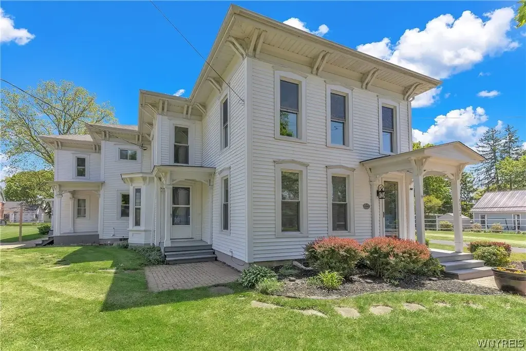520 Main Street, Porter