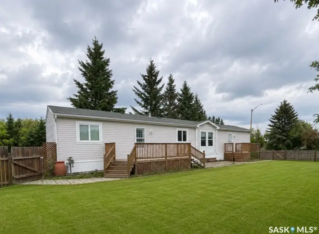 309 2nd Street Nw, Goodsoil