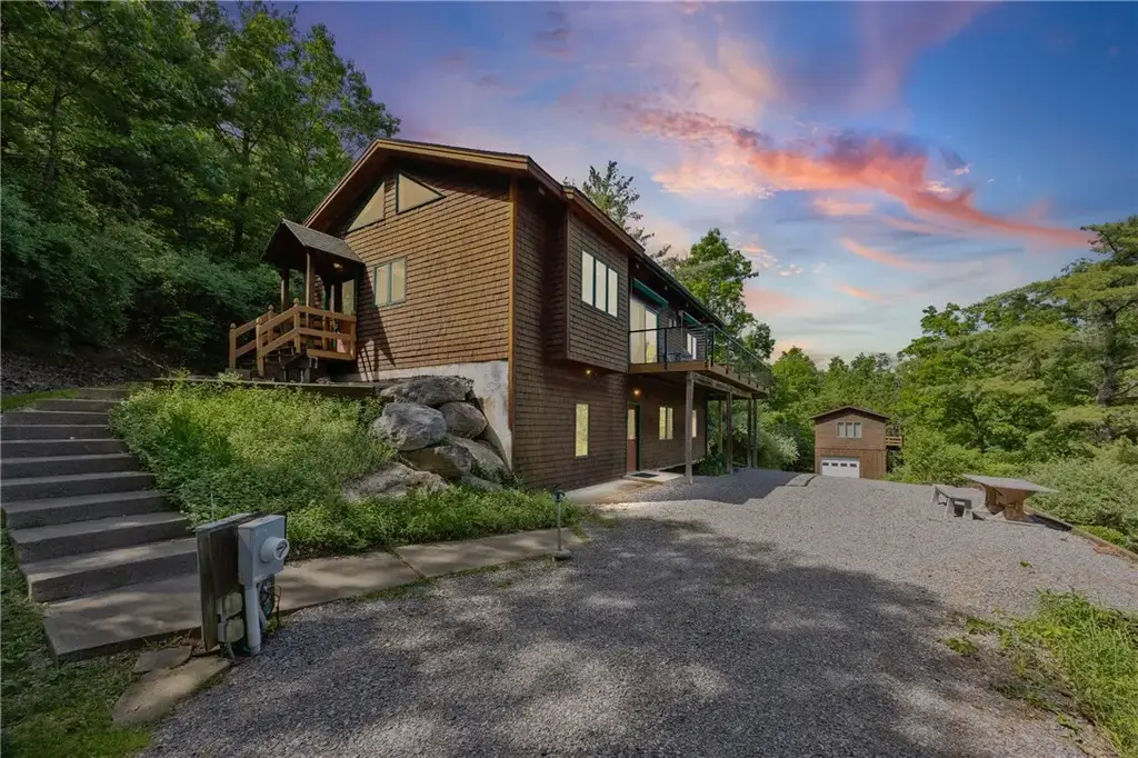 6218 Hawks Road, South Bristol