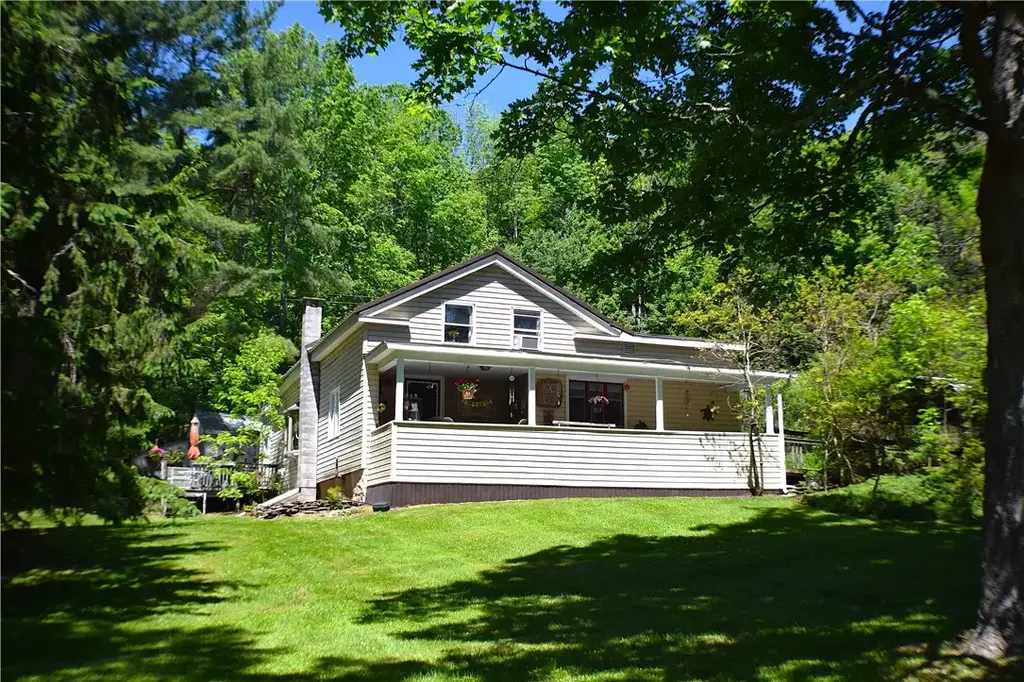 903 County Highway 3, Unadilla