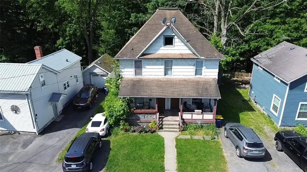 7377-7379 Owasco Road, Owasco