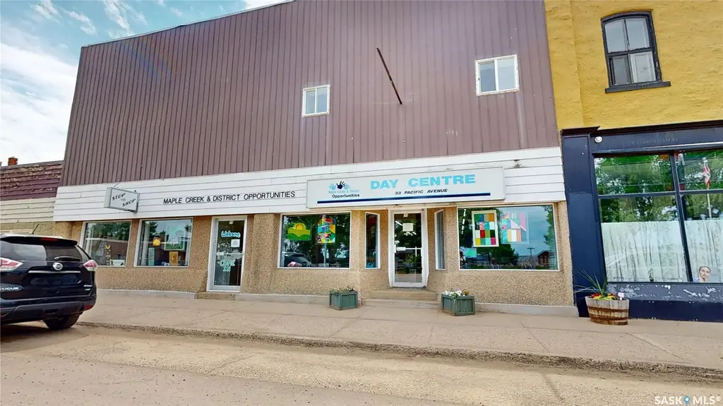 33-35 Pacific Avenue, Maple Creek