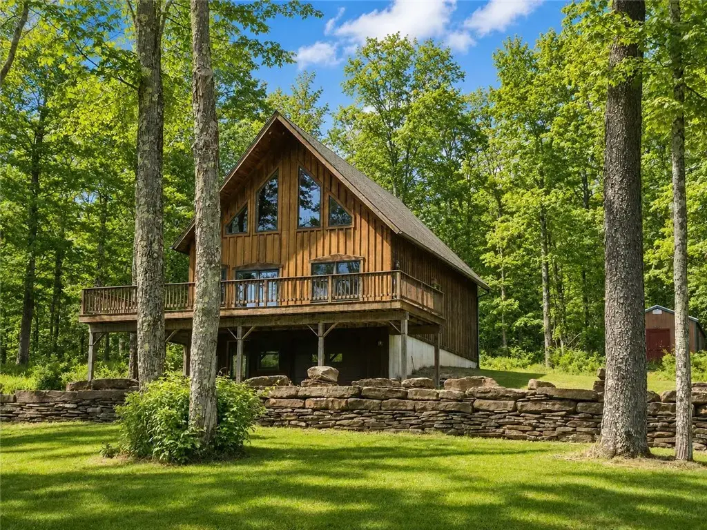 251 Goodwin Lane, Guilford