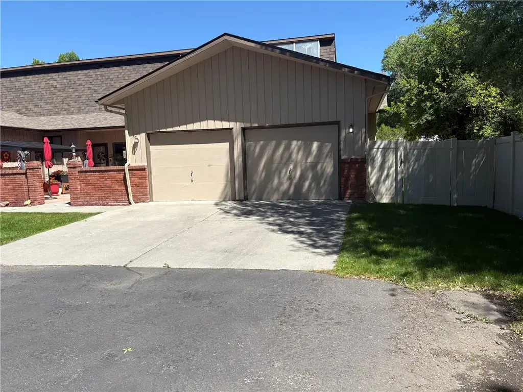 3441 Poly Dr 8, Billings