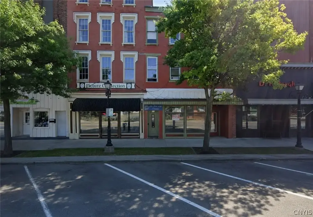 171 West 1st Street, Oswego
