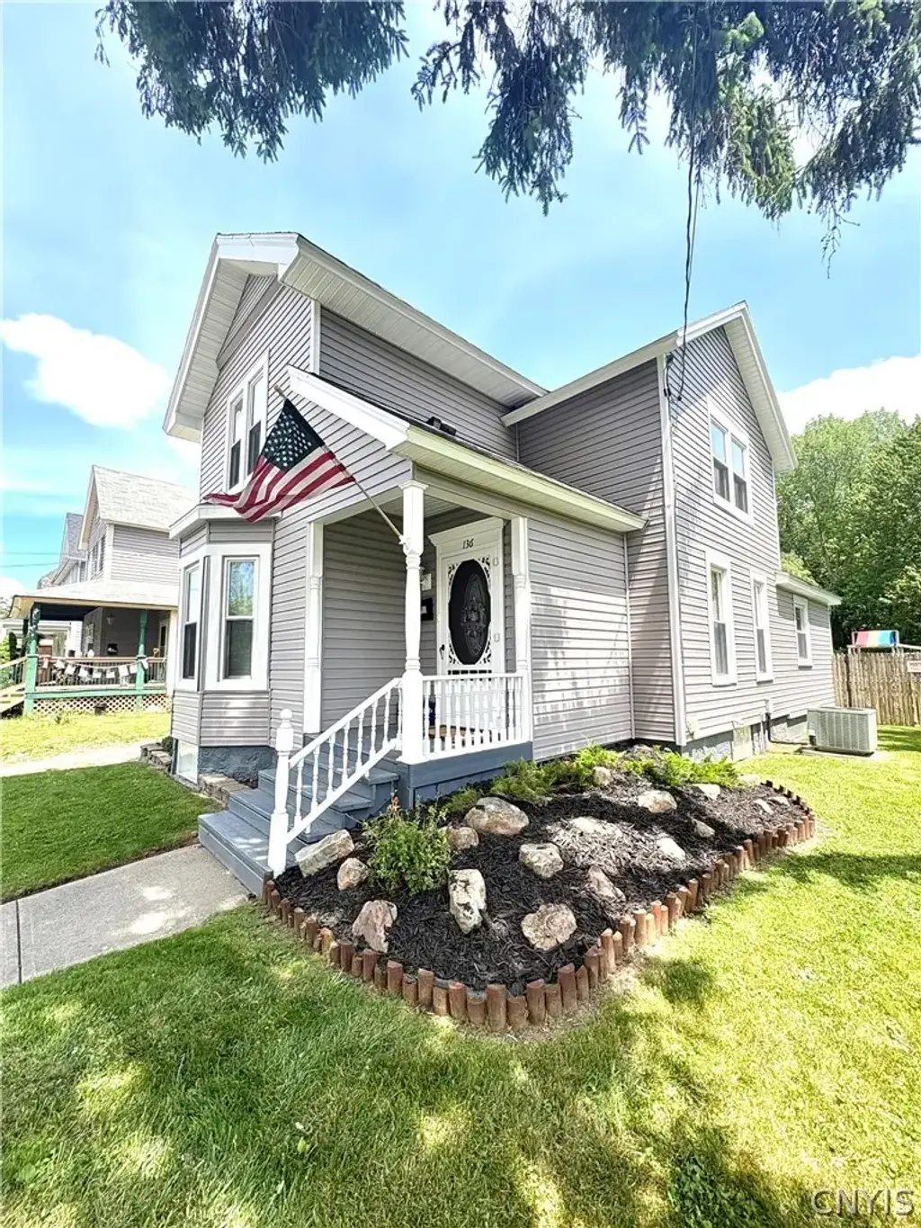 136 N Fulton Street, Auburn