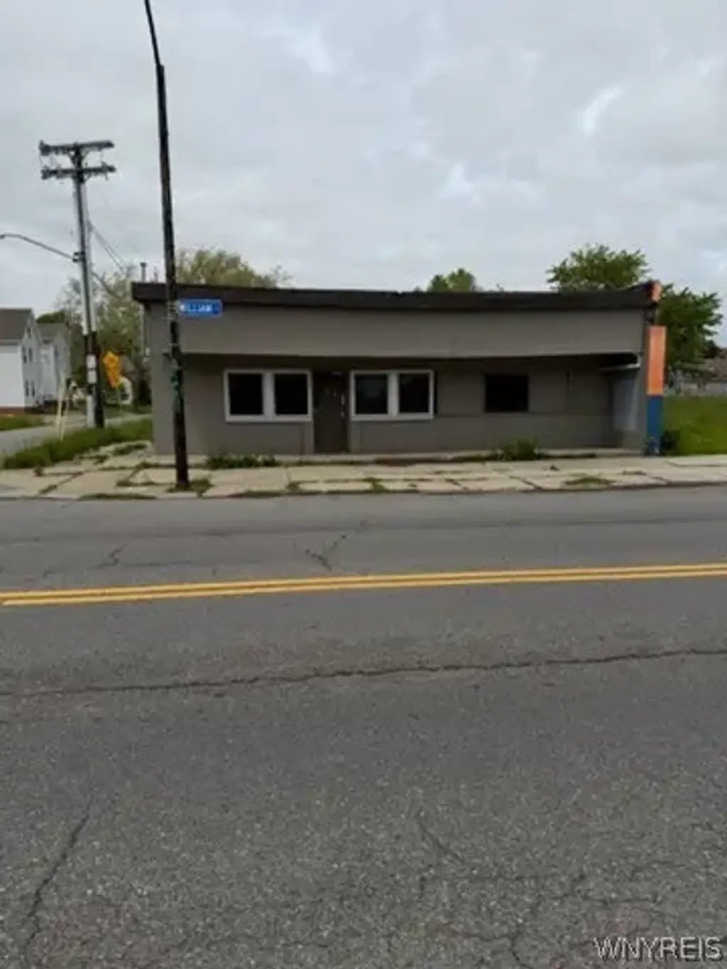 582 E William Street, Buffalo