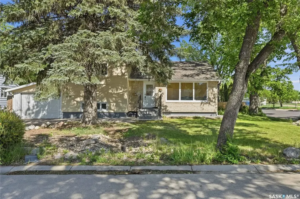 49 Scott Street, Regina