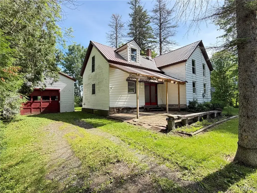 1208 Rensselaer Falls Road, Canton