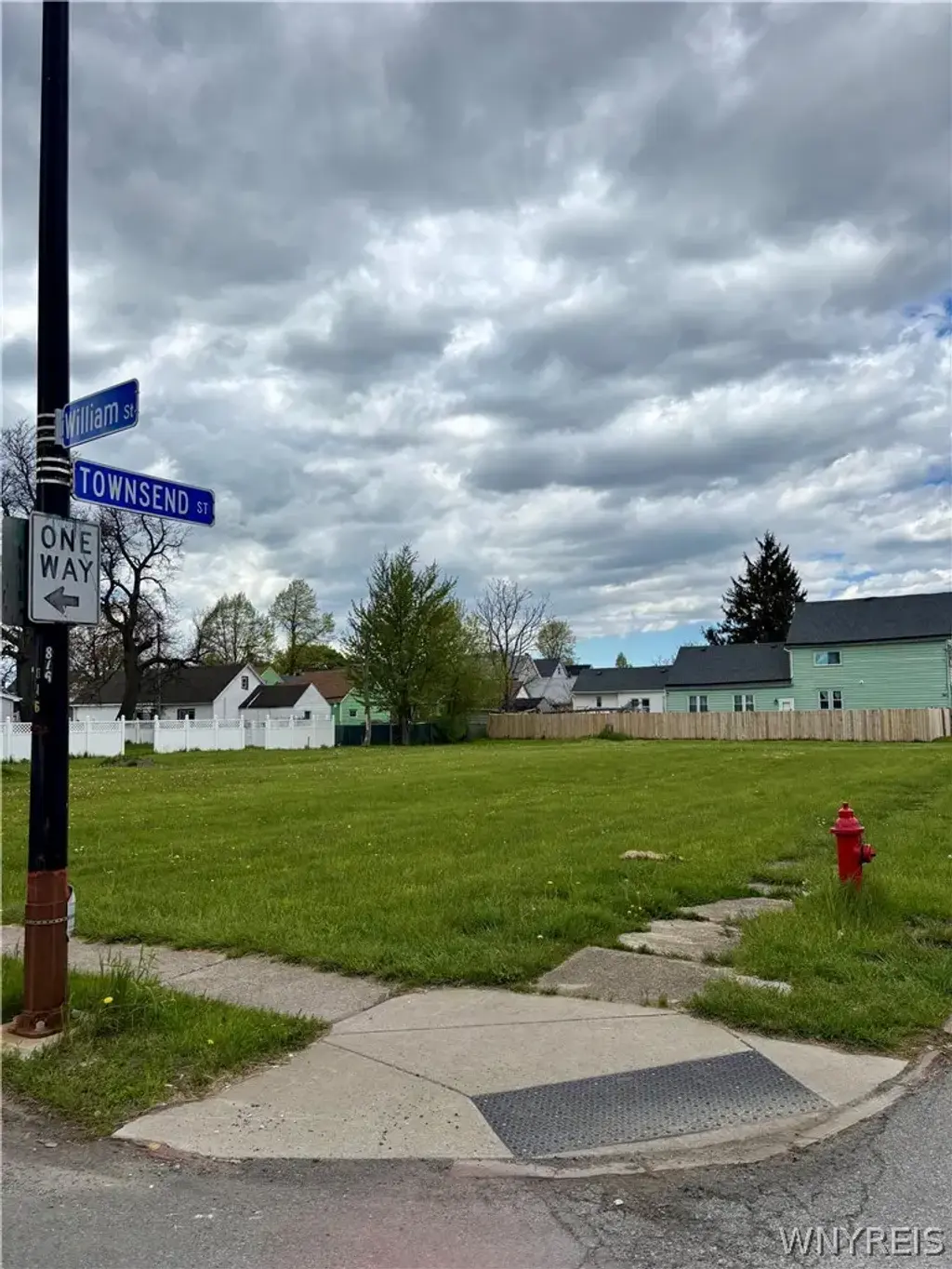 814 William St, Buffalo