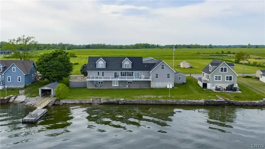 28008 Stony Point Road, Cape Vincent