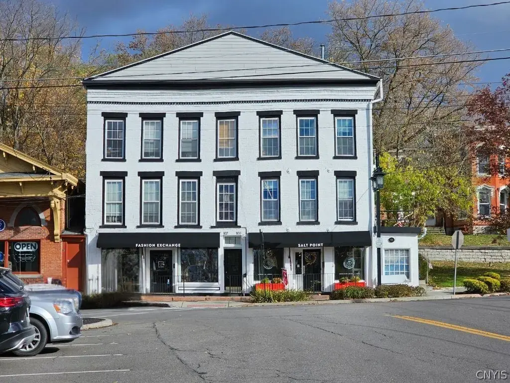100 Brooklea - Unit#3 & 4 Drive, Manlius