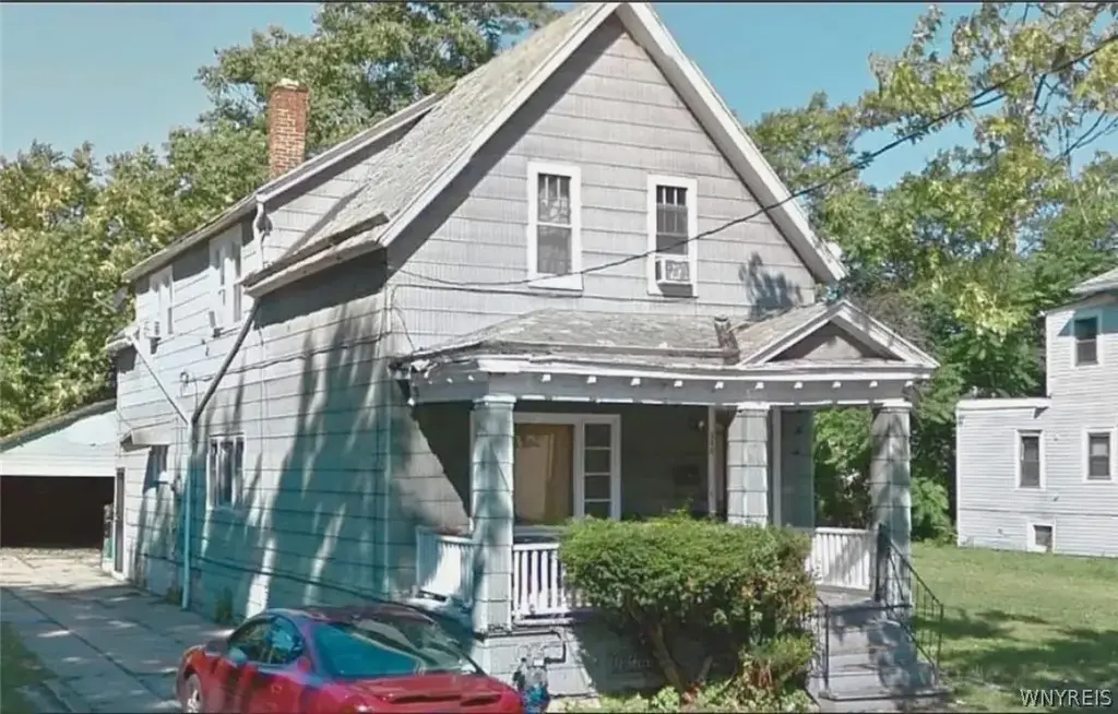 246 Carl Street, Buffalo