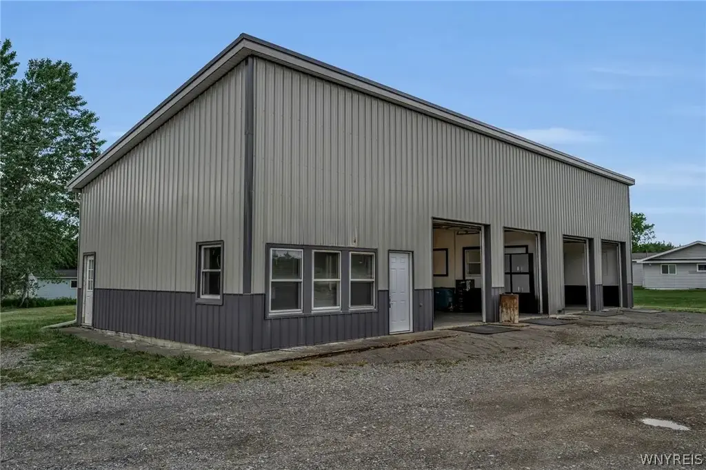 1001 N Main Street, Yorkshire
