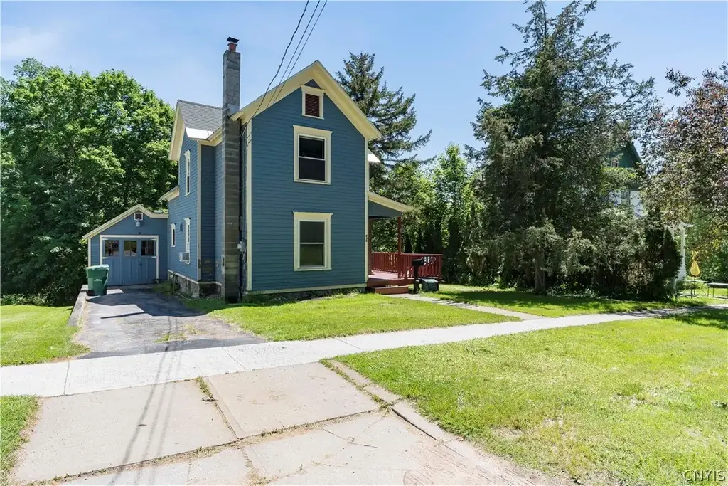 832 West Street, Wilna