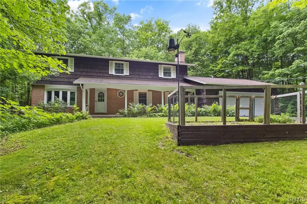 4710 Limberlost Lane, Manlius
