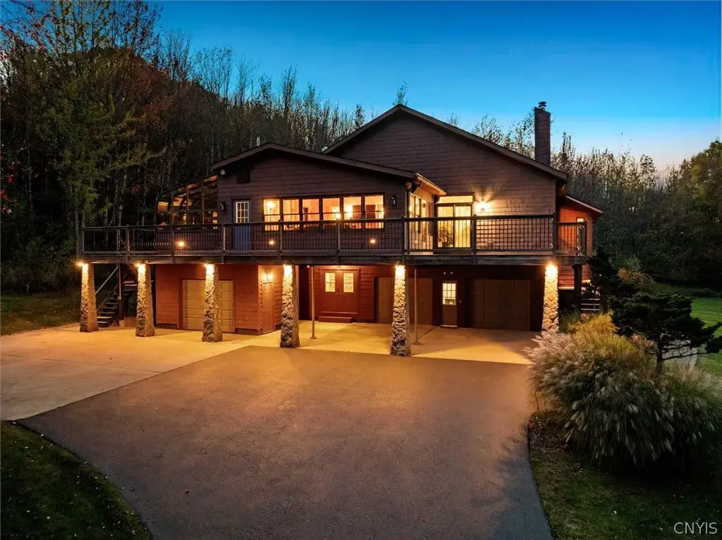 441 Brown Road, Frankfort