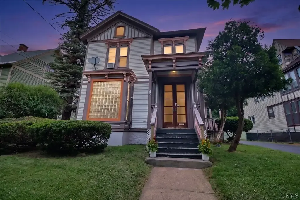 19 Jewett Place, Utica