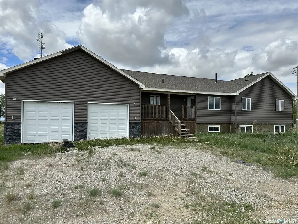 201 1st Street E, Lomond Rm No 37