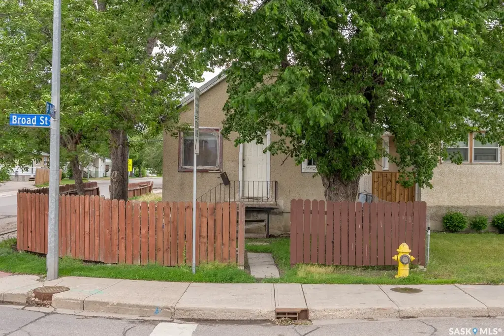 201 Broad Street, Regina
