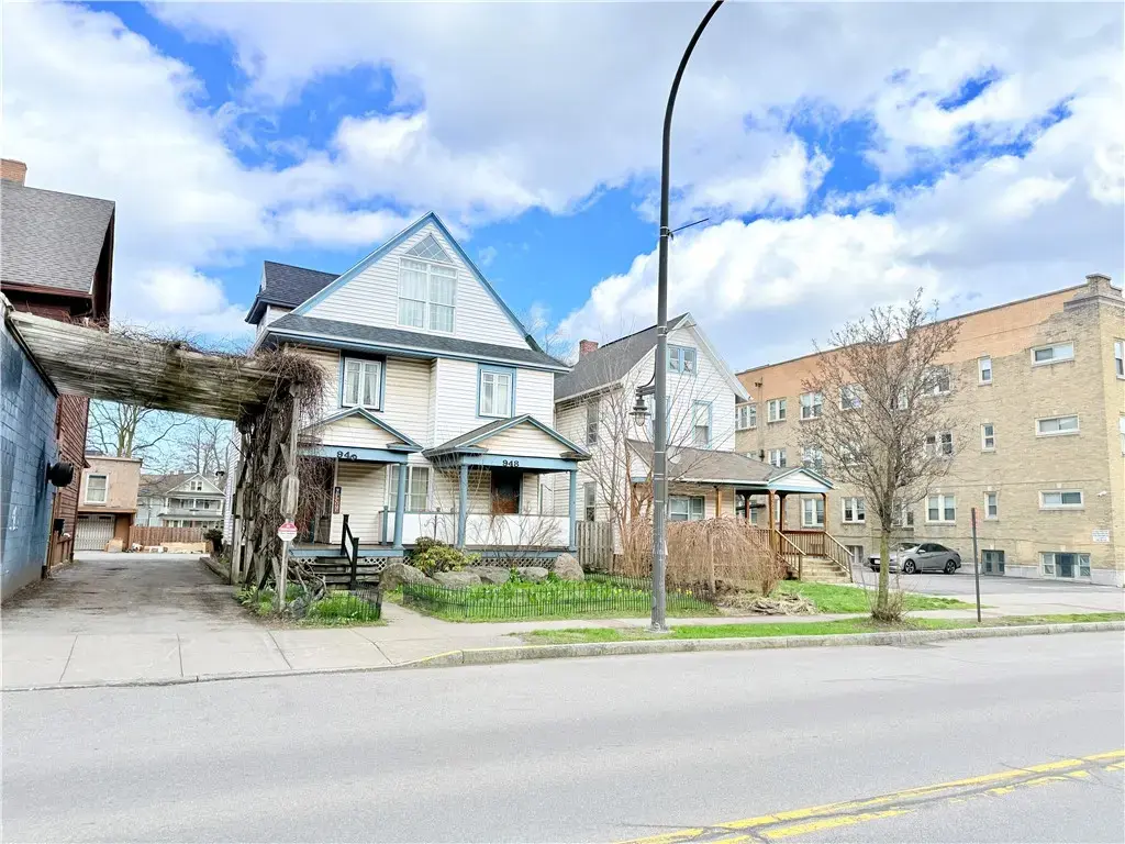 948 Monroe Avenue, Rochester