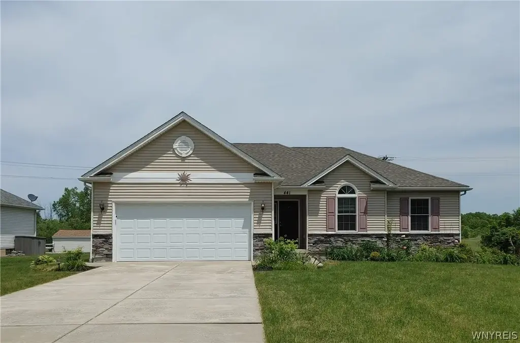441 Riverwalk Drive, Lewiston