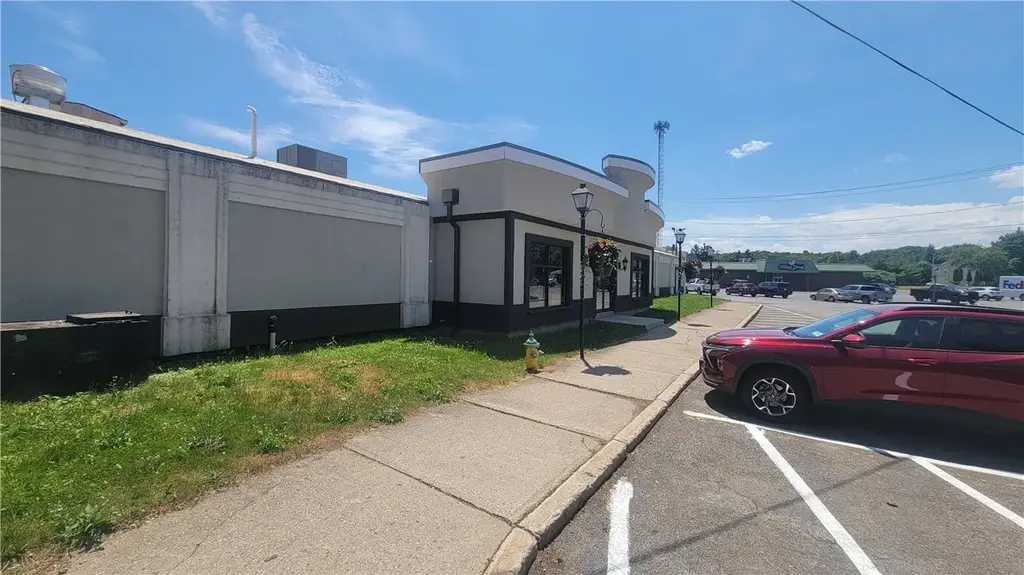 3156 State Street, Caledonia