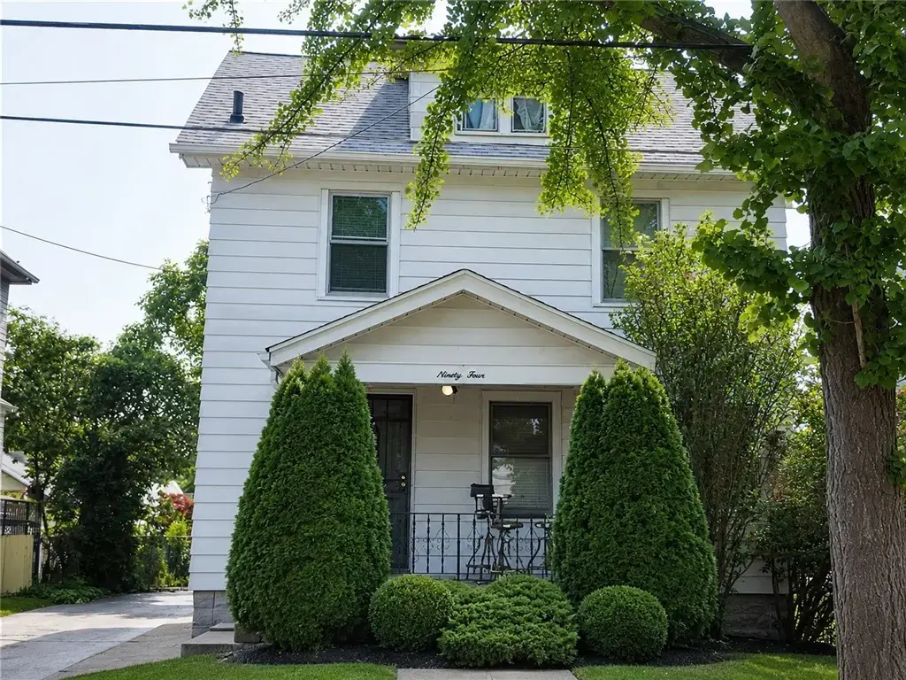 94 Wetmore Park, Rochester