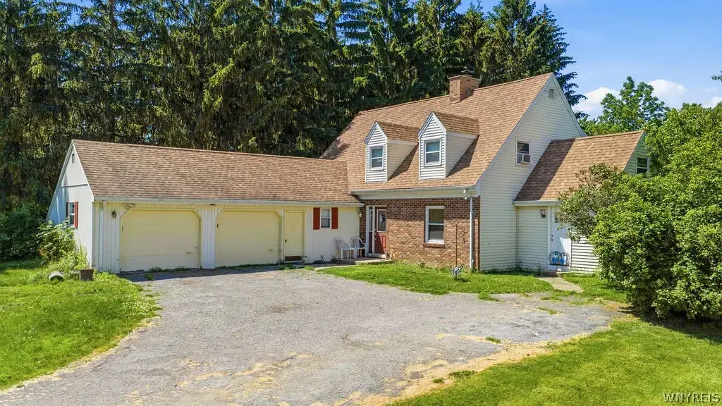 1513 Lake Road, Porter
