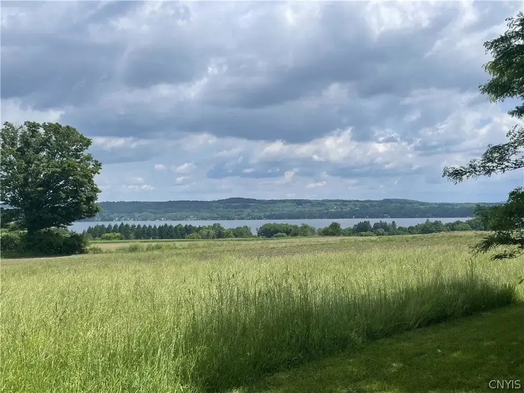 1676 W Lake Road, Skaneateles