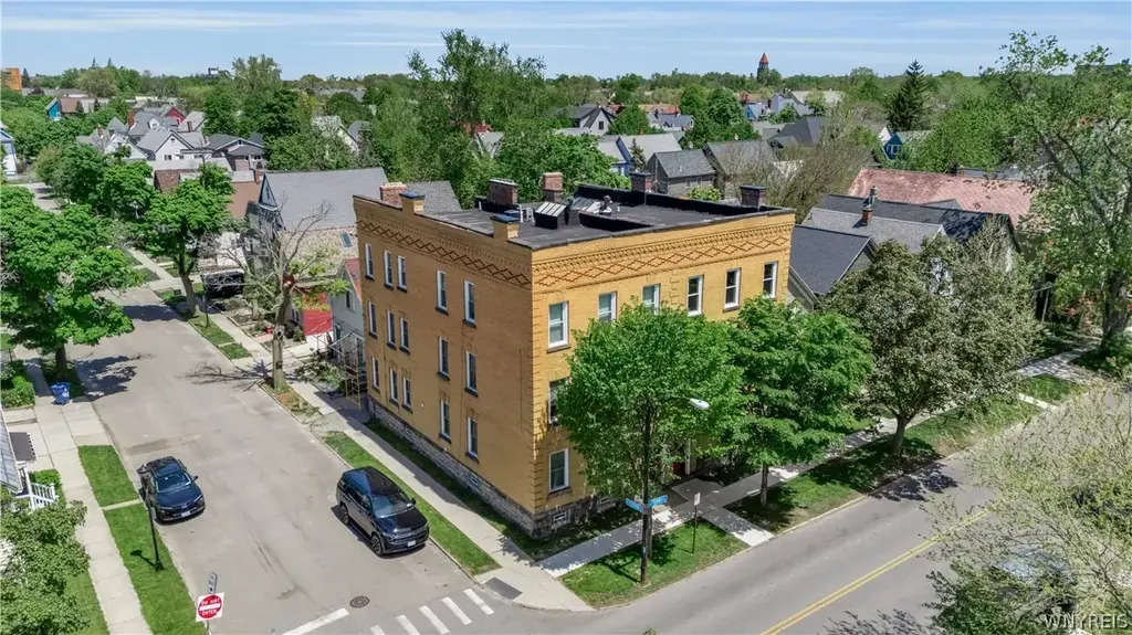 466 W Ferry, Buffalo