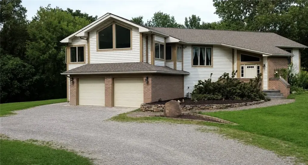 16711 4th Section Road, Clarendon