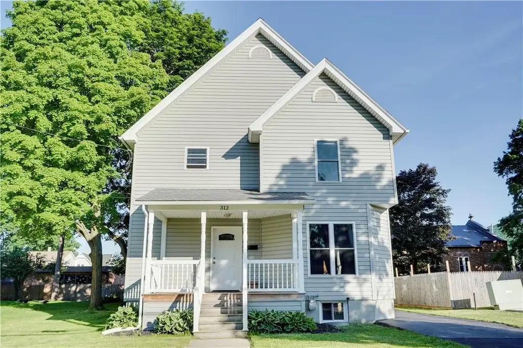 312 N Hamilton Street, Erwin
