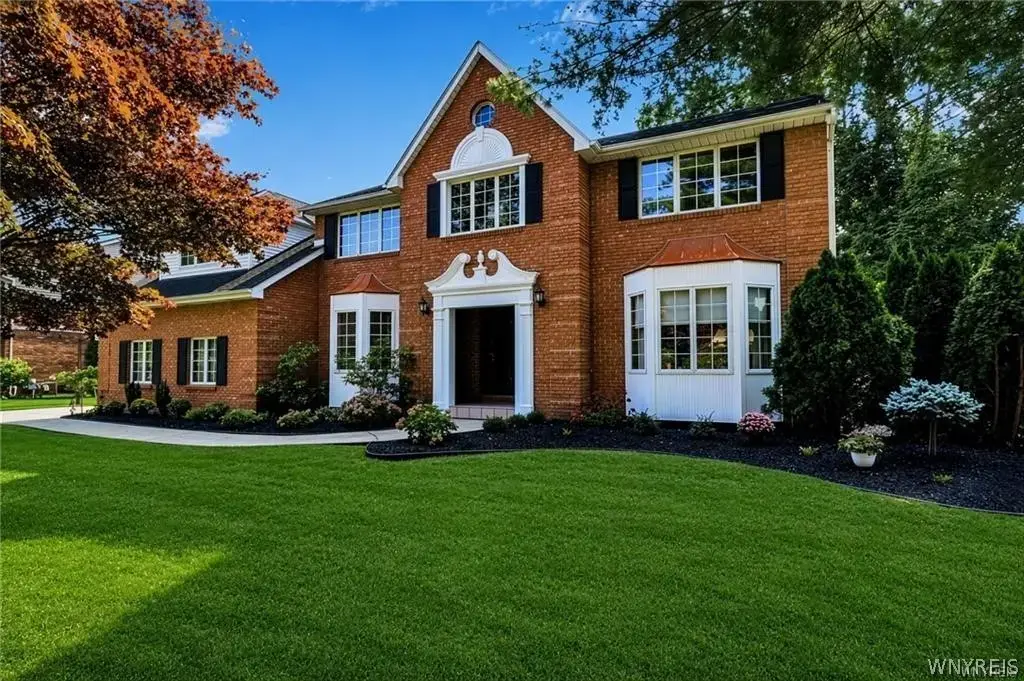 11 Stratford Court, Amherst