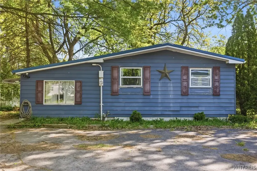 4 Valley View Drive, Batavia