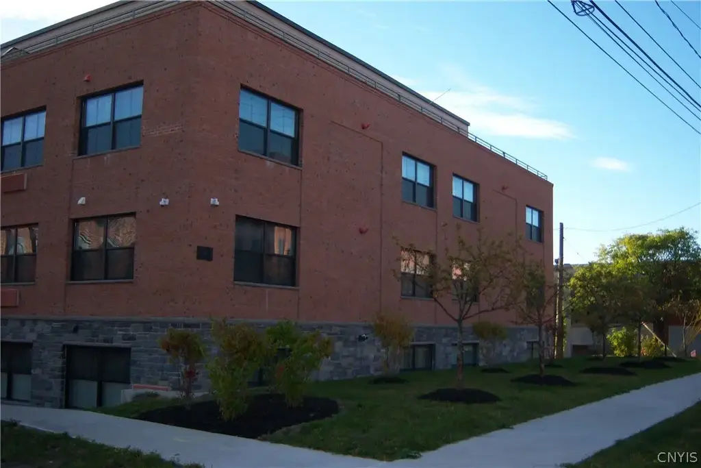 721 N Clinton Street # 117, Syracuse