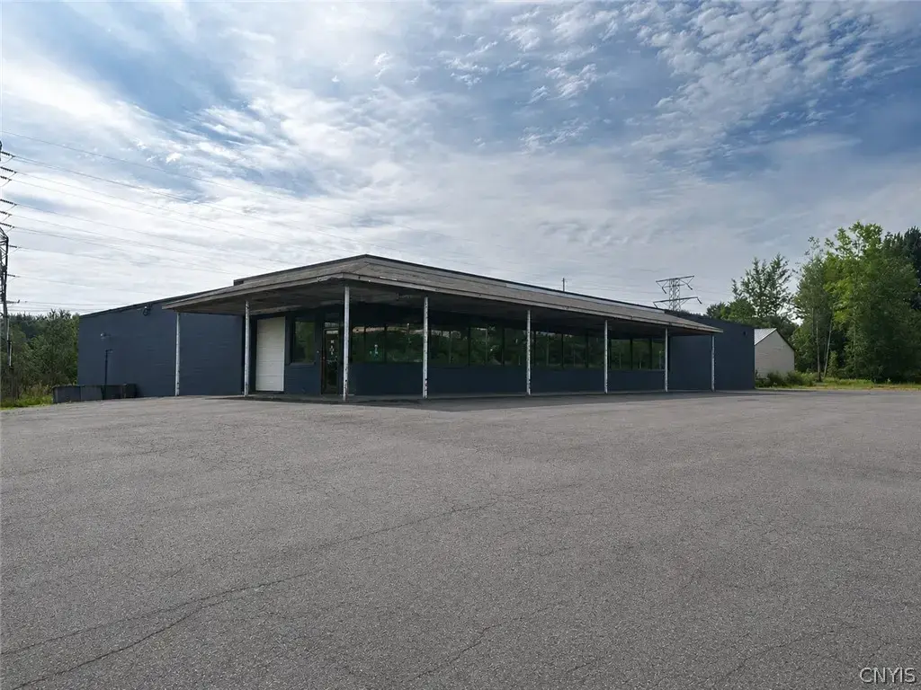 526 S Main Street, Hastings
