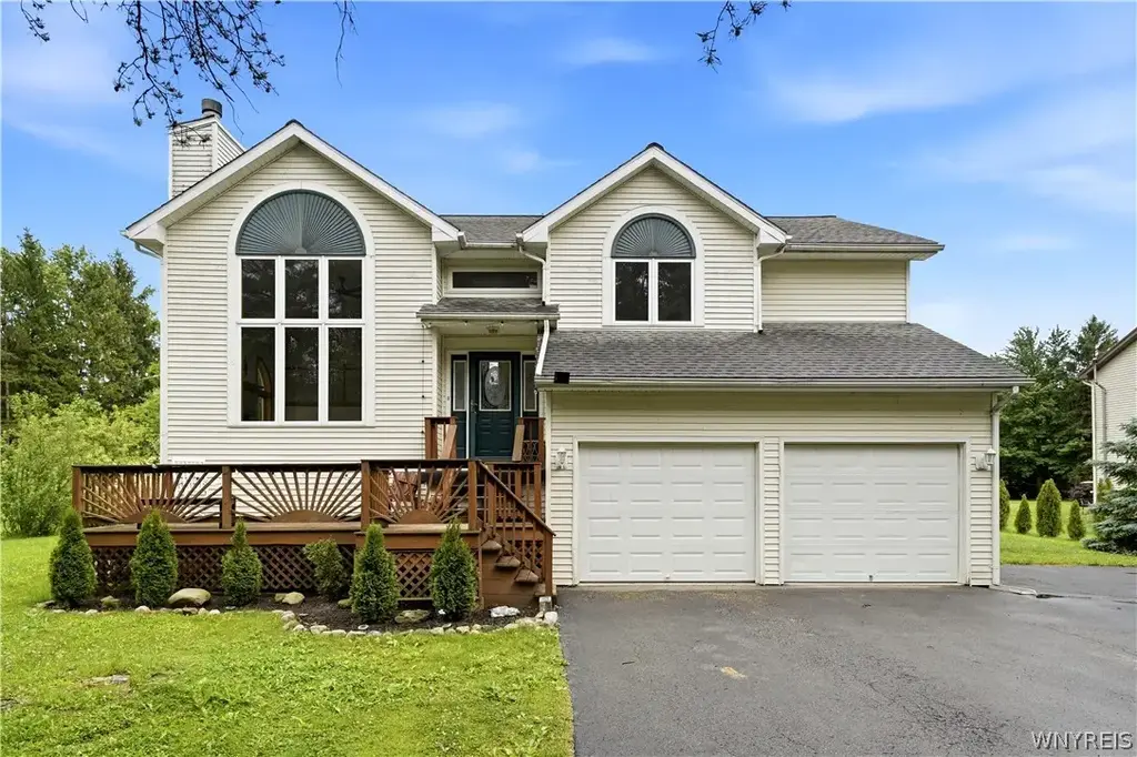 13 N Shore Drive, Bennington