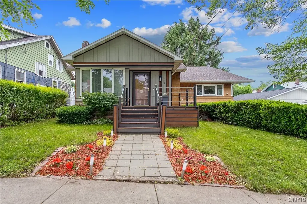 112 Winthrop Road, Syracuse