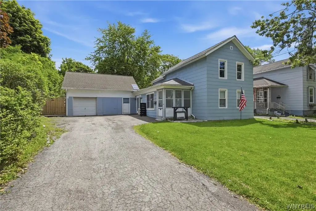 44 Pound Street, Lockport City