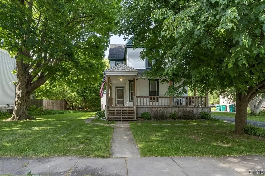 117 Bowers Avenue, Watertown City