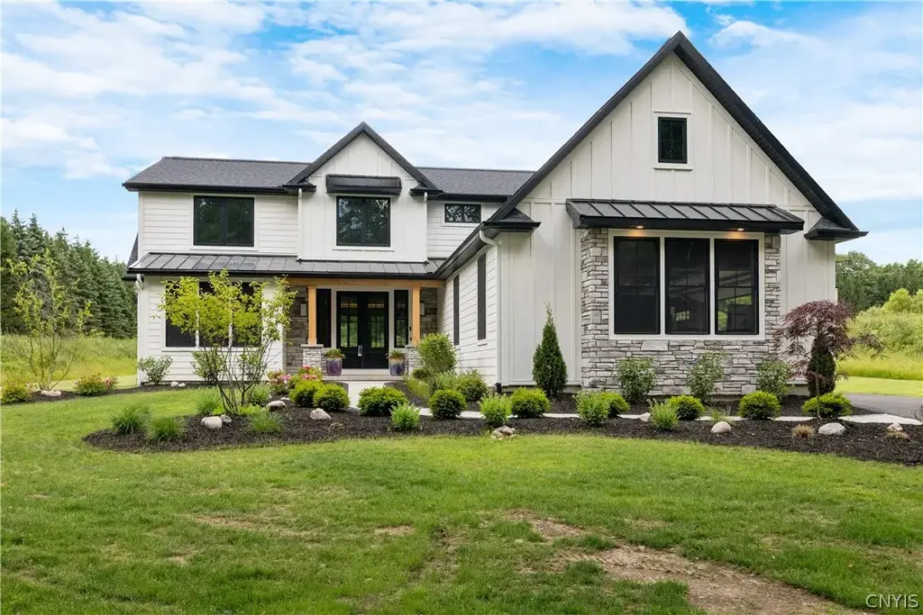7501 Harrington Terrace, Manlius
