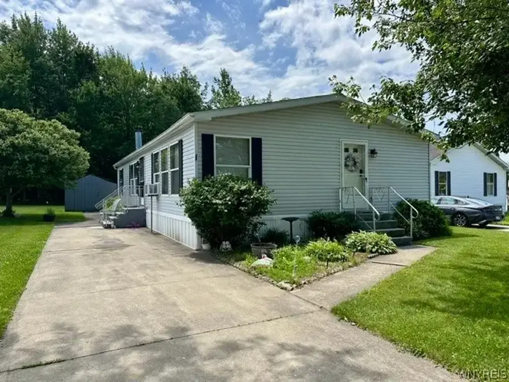 771 Thomas Lane, Evans
