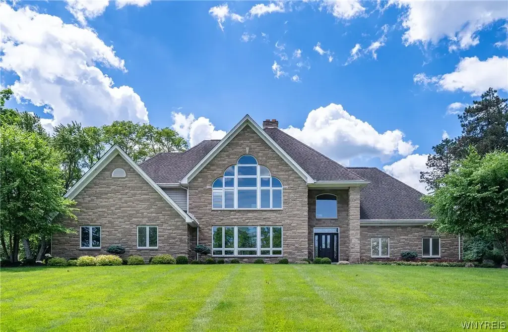 7845 Jewett Holmwood Road, Orchard Park