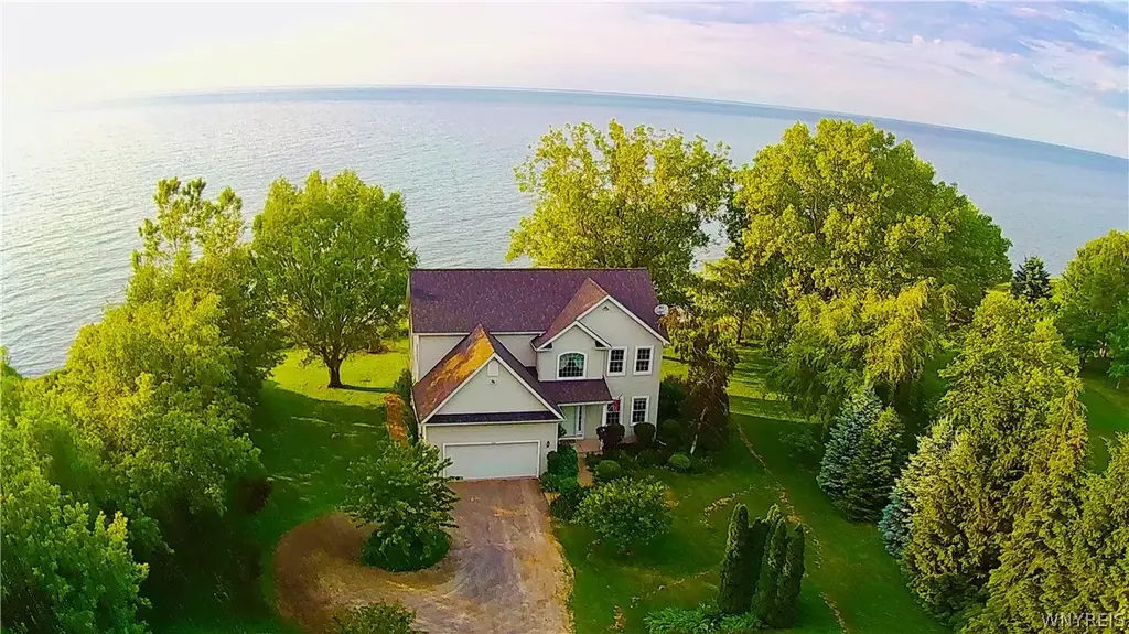2949 W Lake Road, Wilson