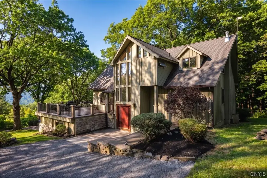 845 Winslip Circle, Spafford