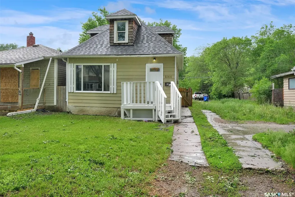1146 Robinson Street, Regina