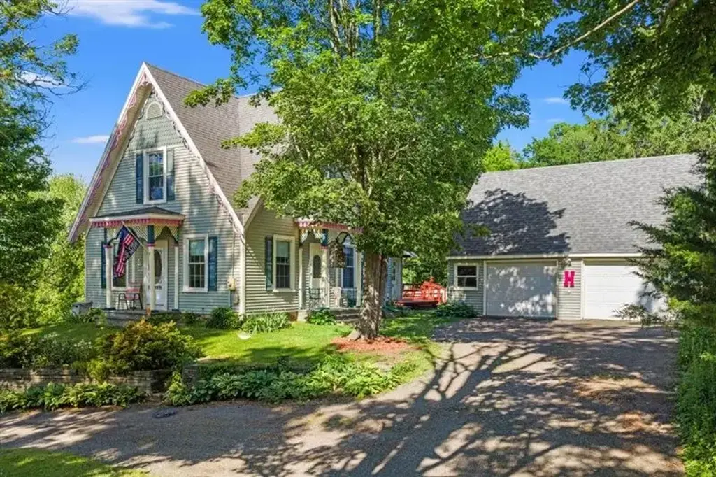 8 Main Street, Colesville