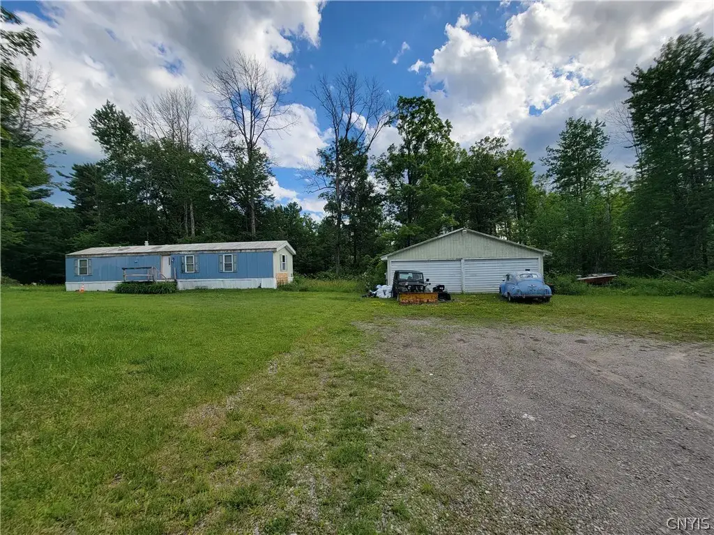 6575 State Highway 29, Oppenheim