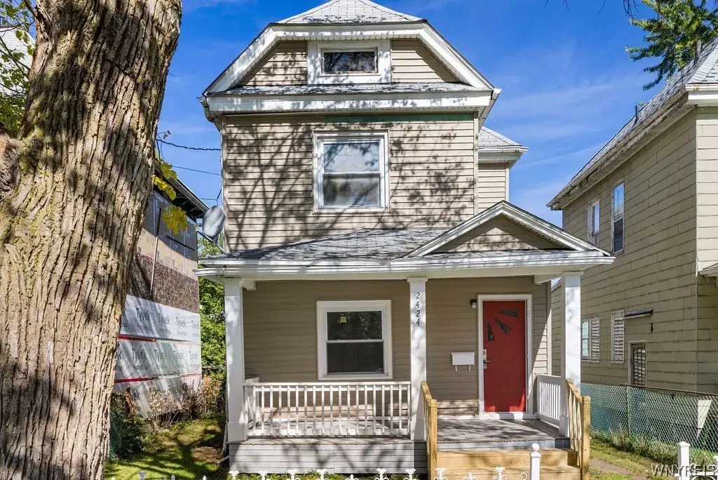 2424 Cudaback Avenue, Niagara Falls